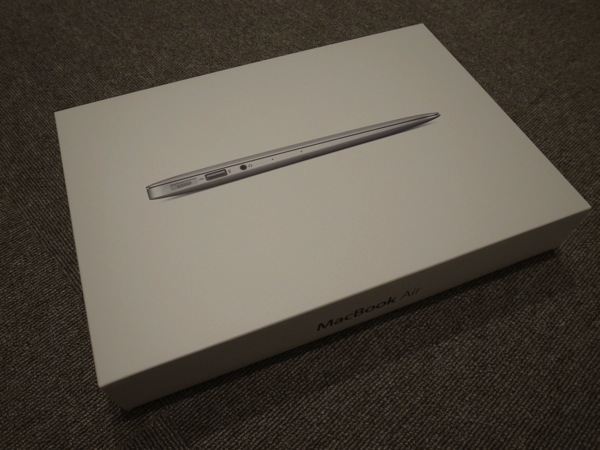 新型MacBook Air (11inch Mid 2013) を買った！！ | でこにく
