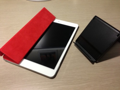 ポケモンキーボード付属のスタンドがiPad miniと相性がいい件
