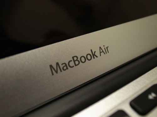 新型MacBook Air (11inch Mid 2013) を買った!!