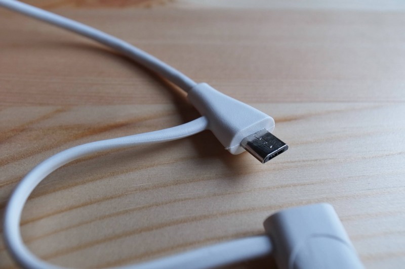 cheero 2in1 USB Cable with micro USB and Lightning connector_5