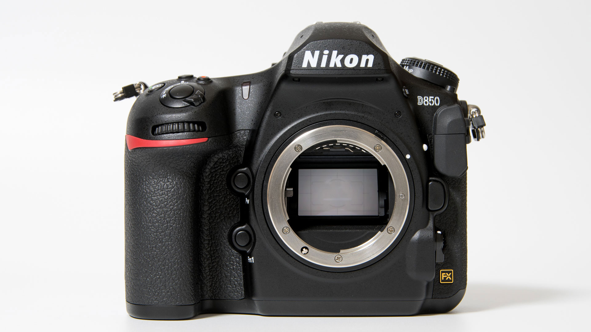 Nikon D300S／MB-D10セット　シャッター数　2126回