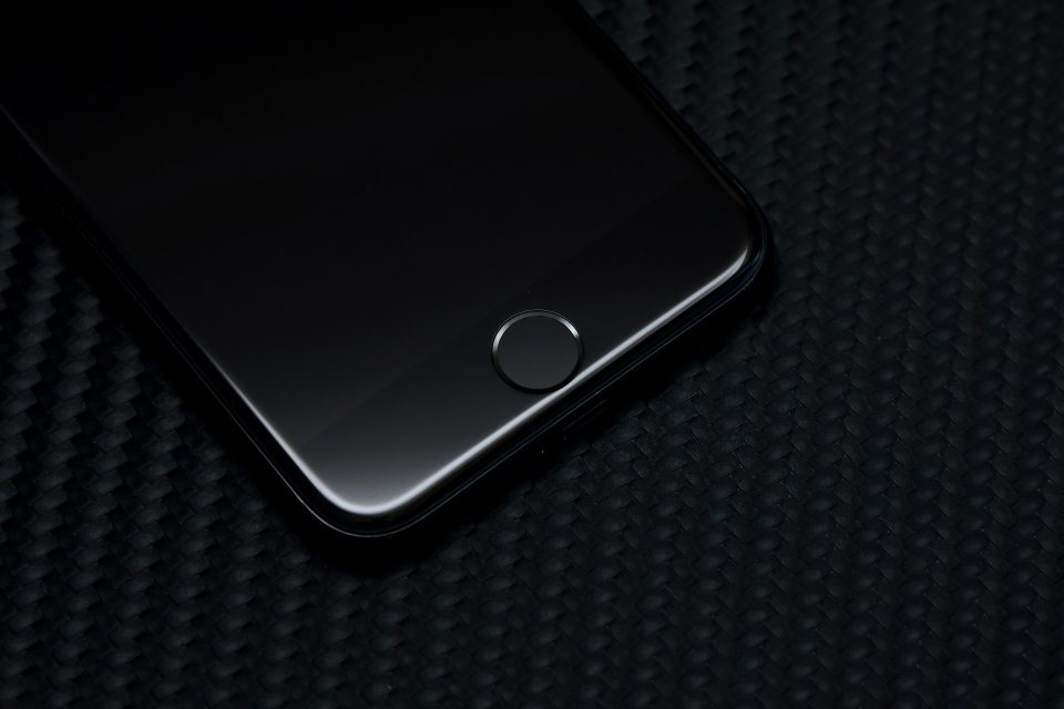 iPhone 7 ジェットブラック 外観 フォトレビュー_11