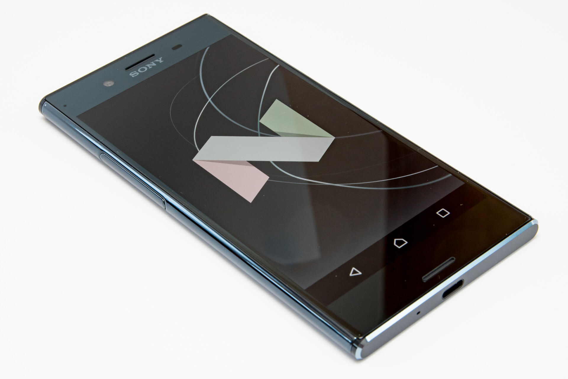 スマートフォン/携帯電話 その他 Xperia XZ Premium SO-04Jフォトレビュー！ギラギラしてて超プレミアム！