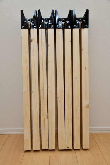 ソーホースブラケットと2×4材で脚が完成