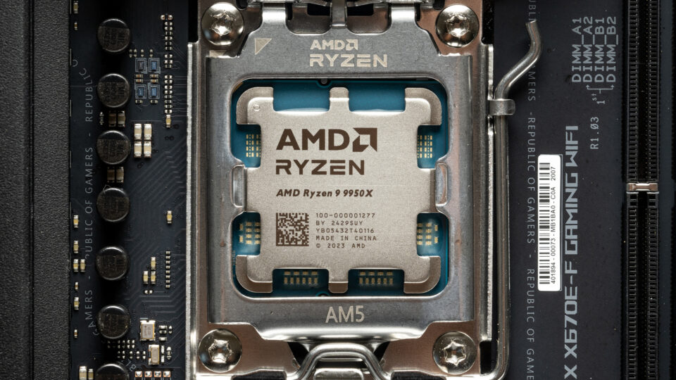 Ryzen 9 9950X を買ったので Ryzen 9 7950X と性能を比較してみた