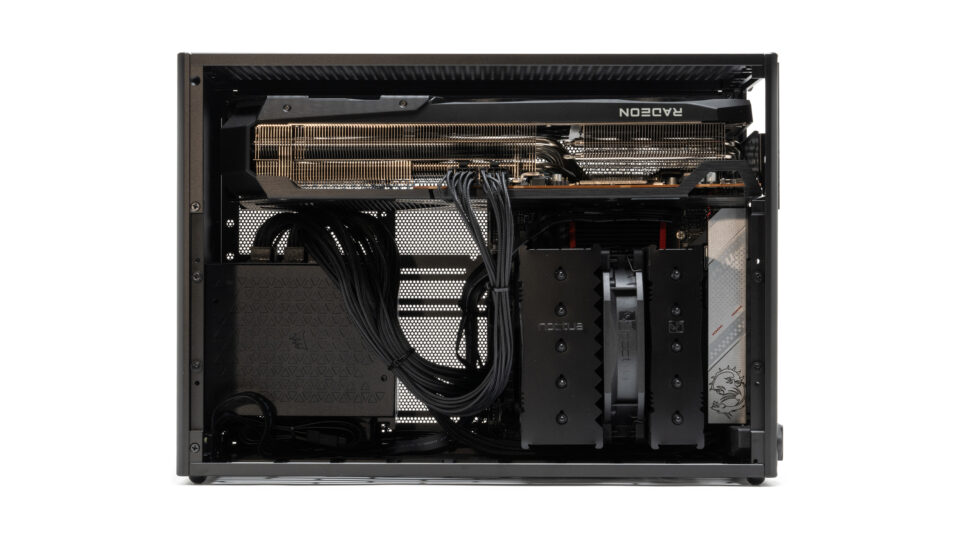 NCASE M2で組む小型ゲーミングPC｜ベンチマーク編