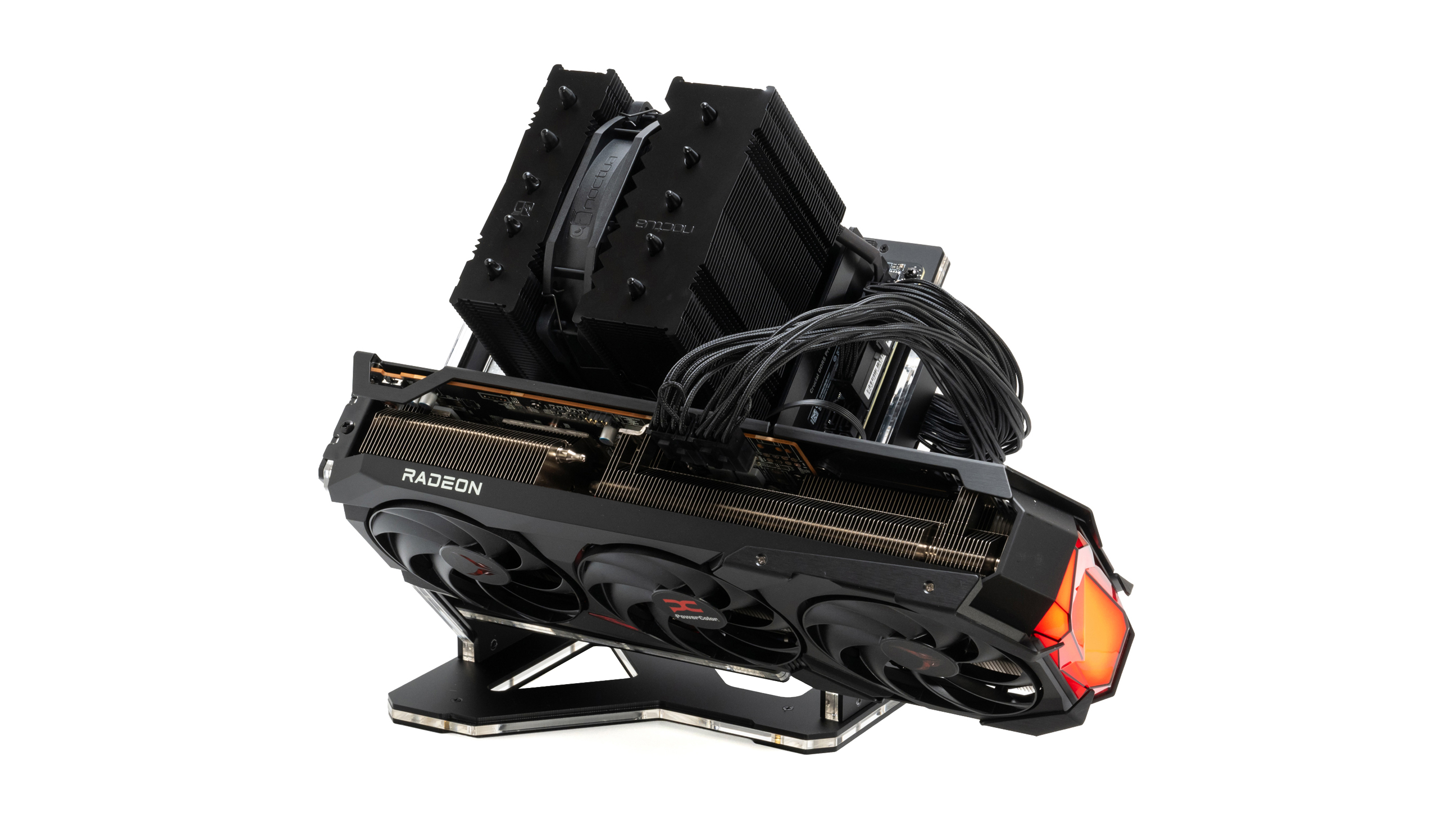 GEEEK Rhino SでPC組んでみた。見た目で選んでもちゃんと使えるオープンフレームケース